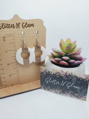 1322 White Resin with Wood Dangle Earrings