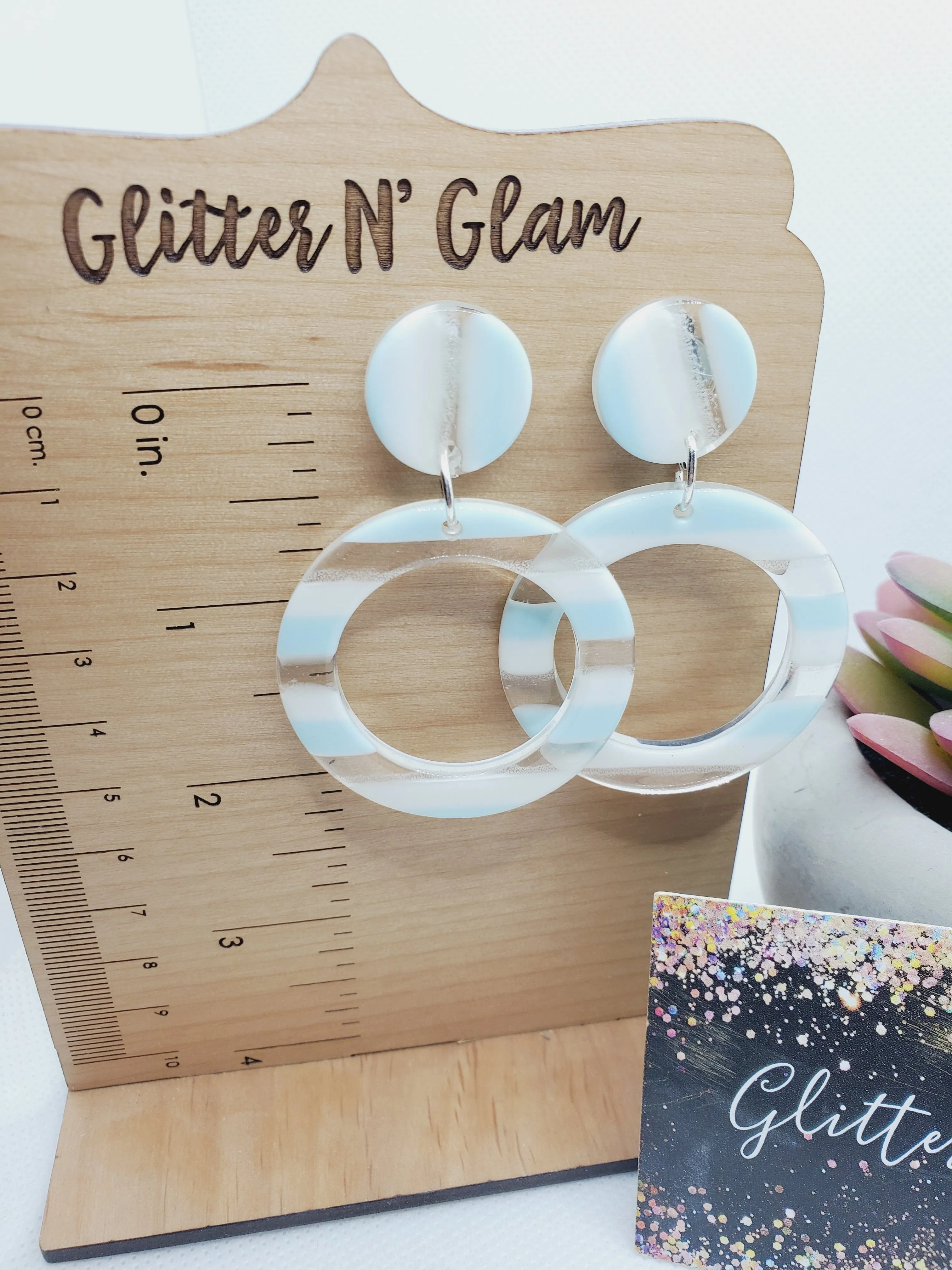 1338 Resin Striped Open Circle Dangle Earrings