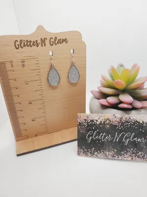 1352 Silver Sparkly Dangle Earrings