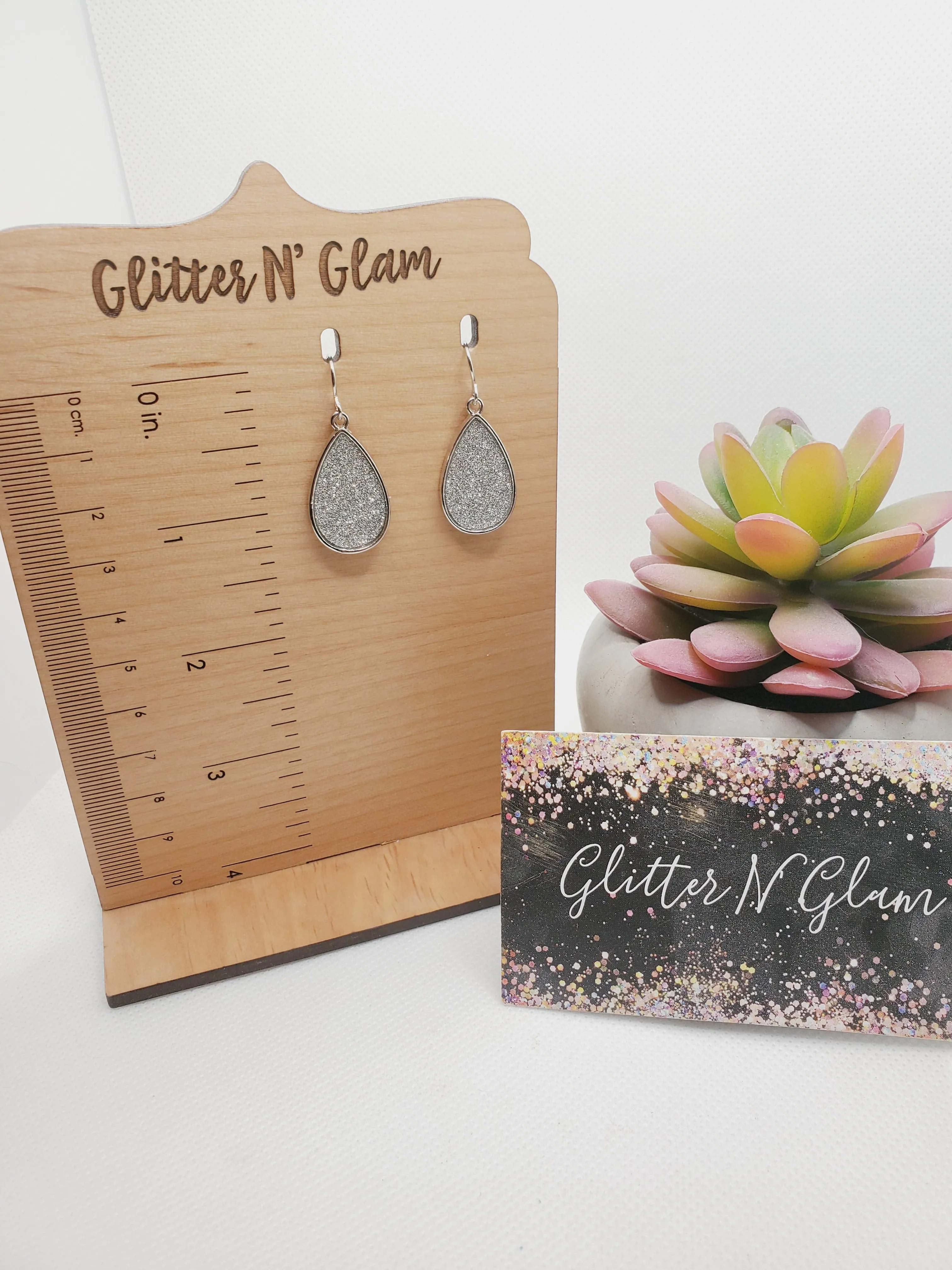 1352 Silver Sparkly Dangle Earrings