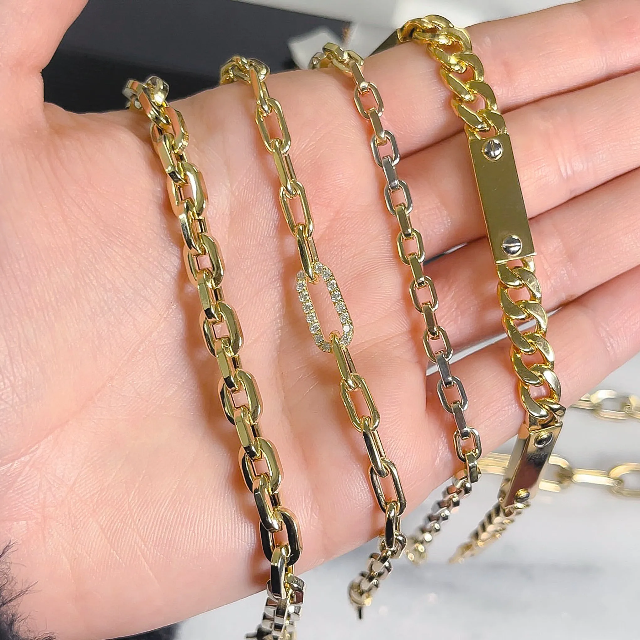 14K Gold Thick Flat Oval Link Bracelet, Small Size Links