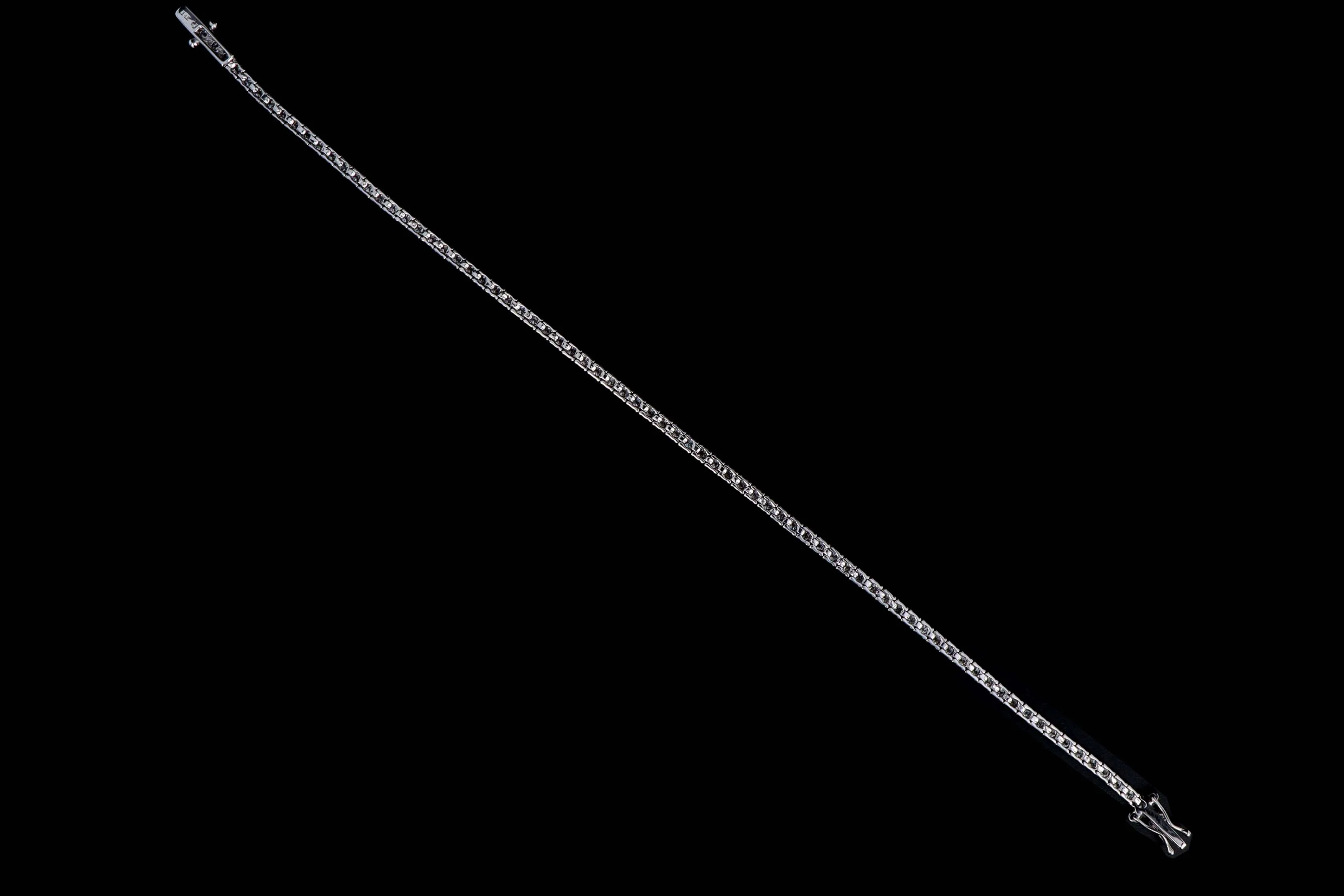 14K White Gold 2.45 Carat Total Weight Round Brilliant Cut Diamond Tennis Bracelet