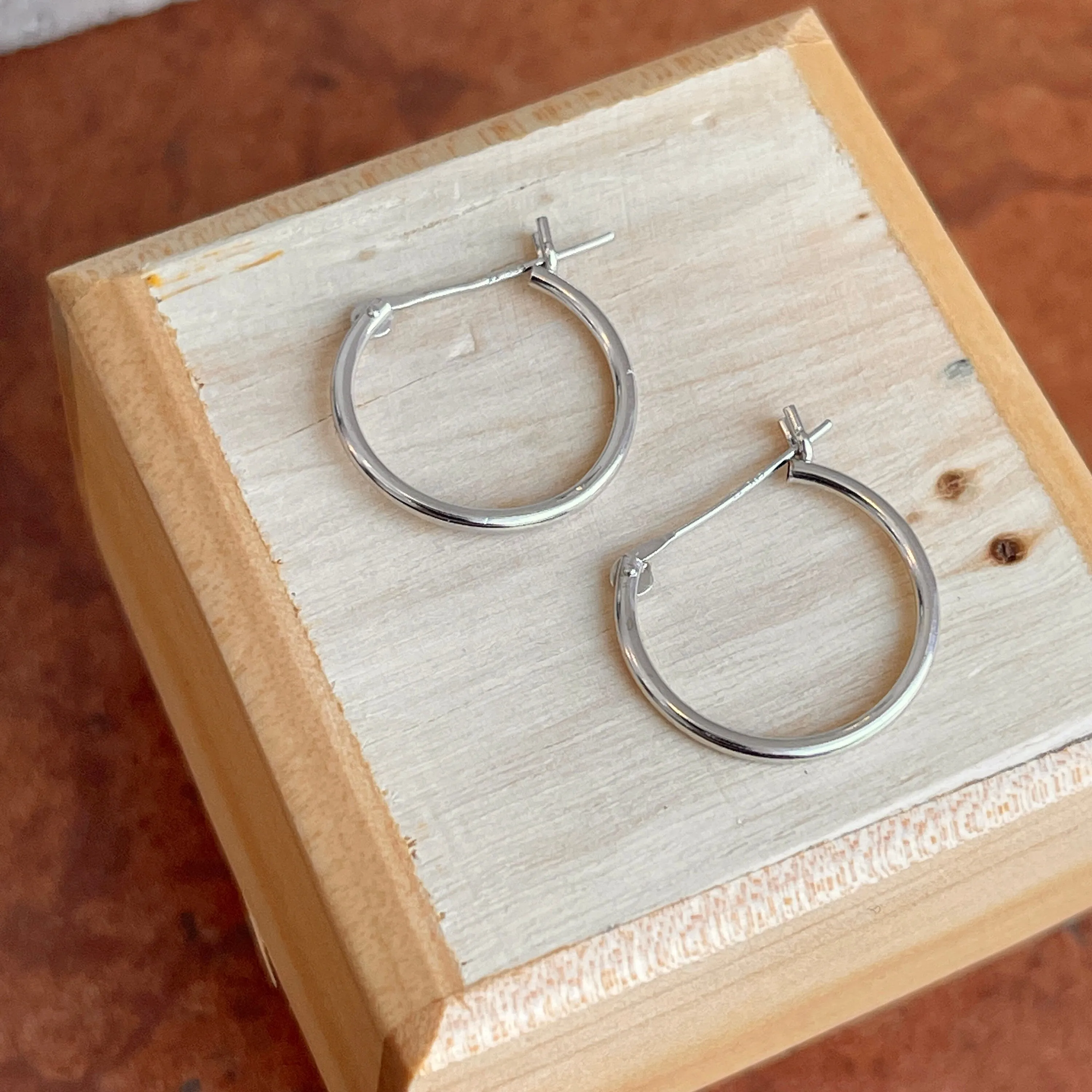 14KT White Gold Thin Hoop Earrings 15mm