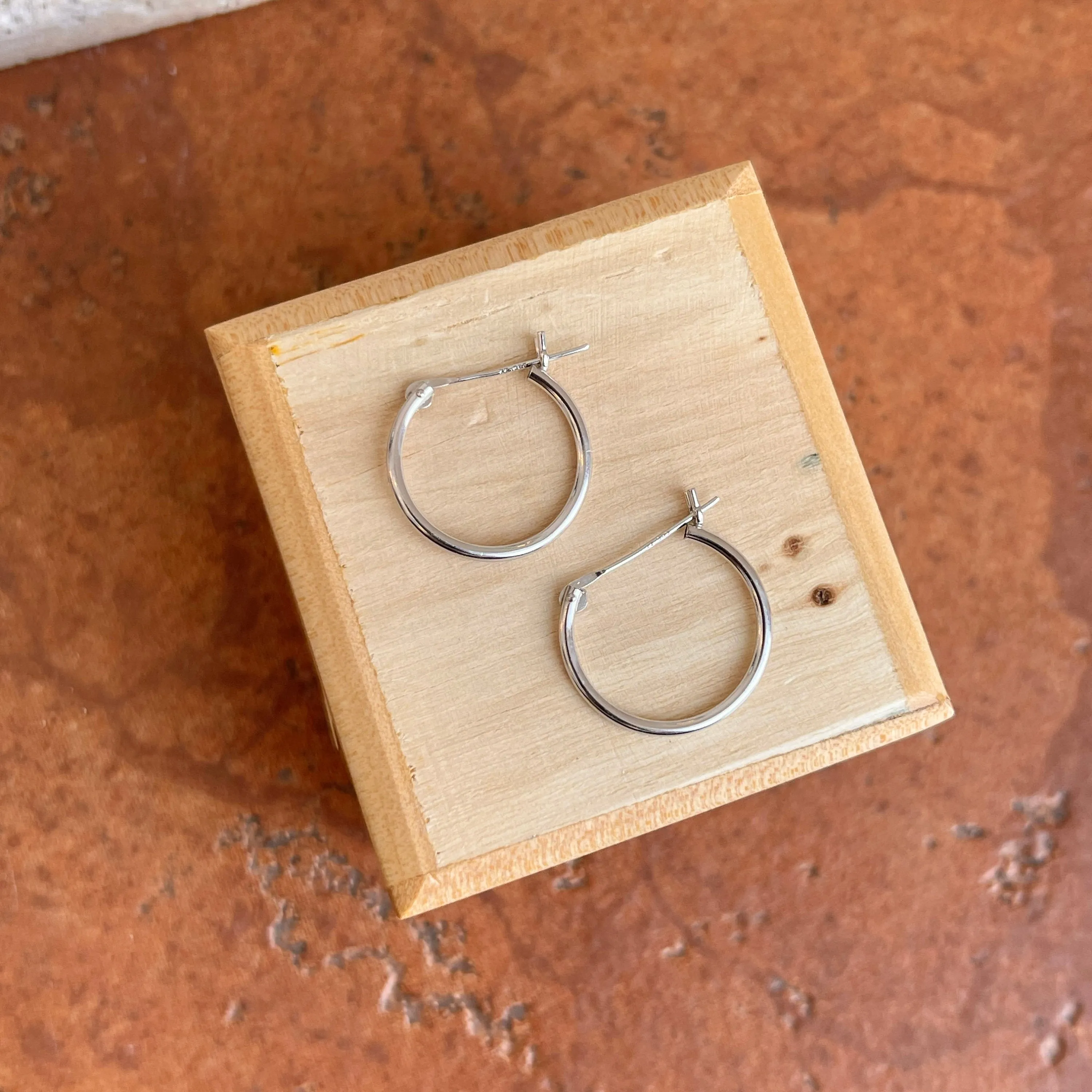 14KT White Gold Thin Hoop Earrings 15mm