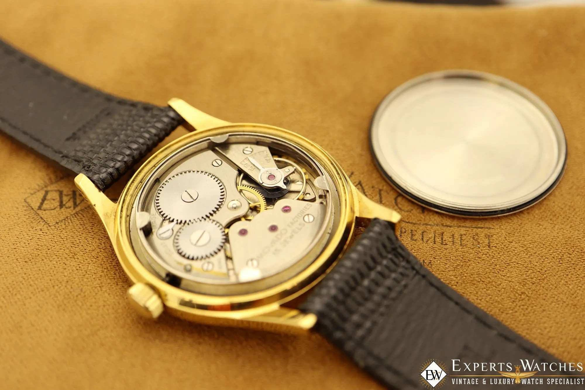 1940's Vintage Movado Manual Wind Watch Gold Plated 15 JEWELS Cal 470 9341 37MM