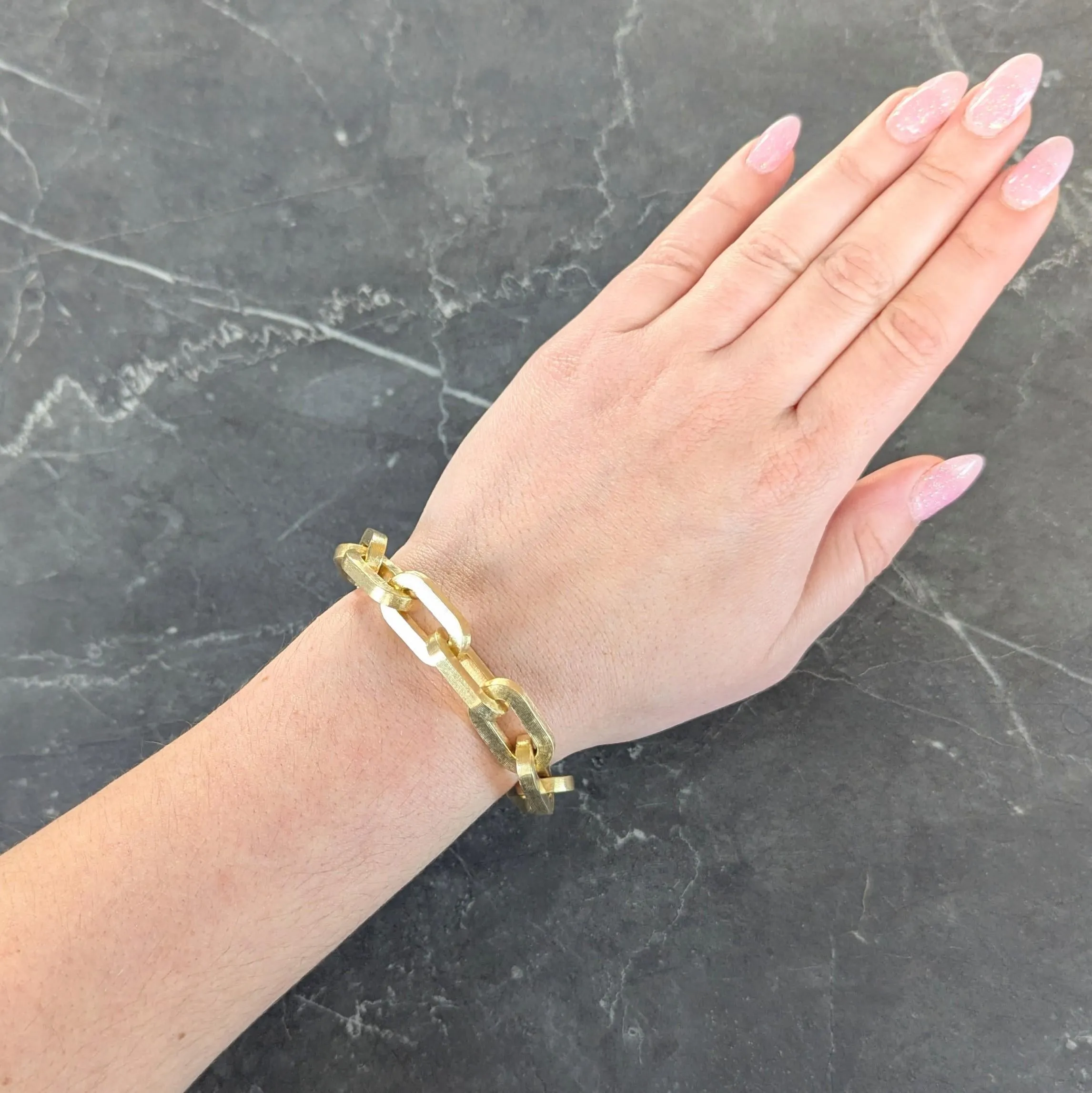 1970's 18 Karat Yellow Gold Vintage Brushed Cable Link Chain Bracelet