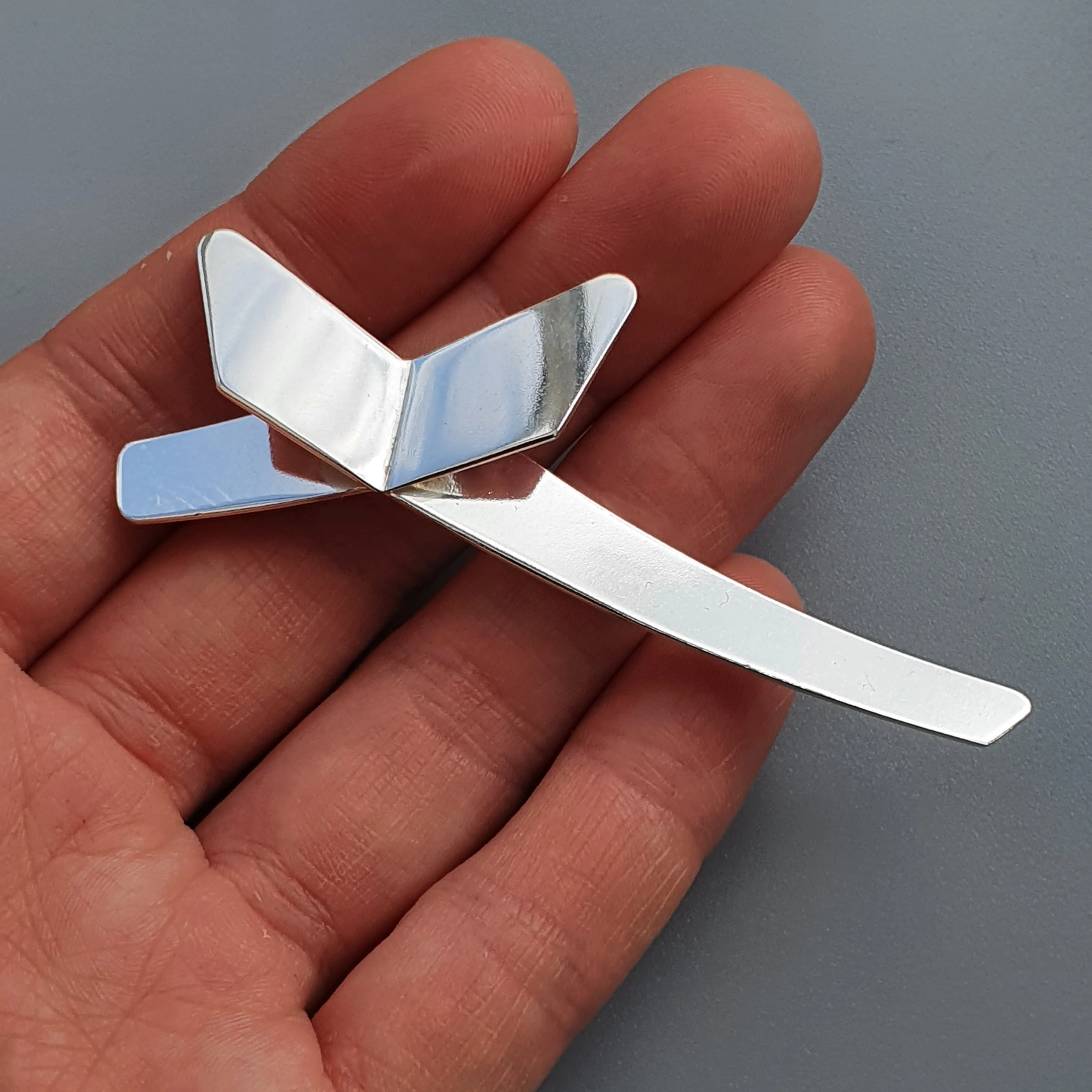 1980s Kultakeskus Finnish Silver Bow Brooch