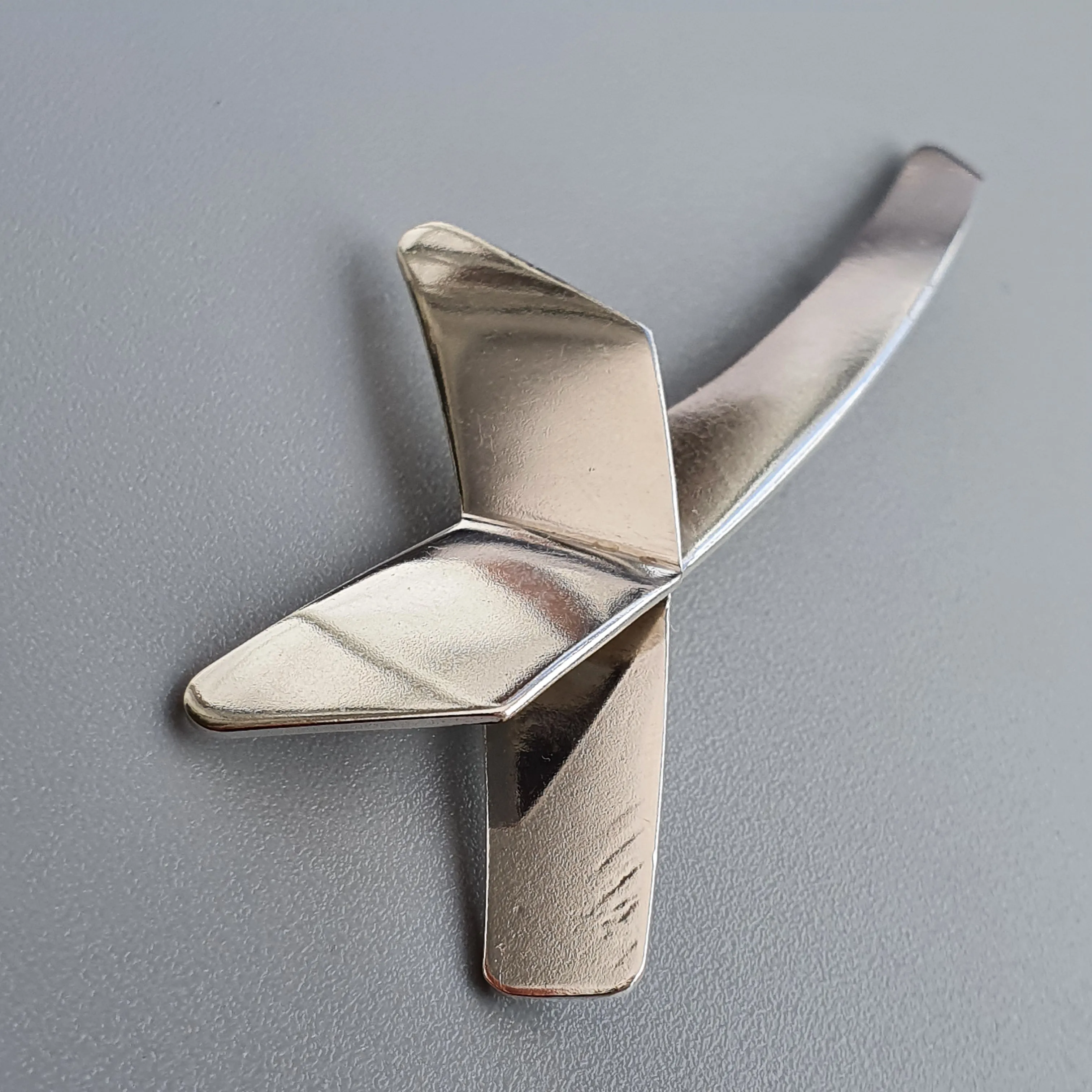 1980s Kultakeskus Finnish Silver Bow Brooch