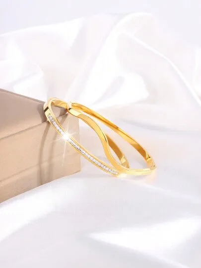 2 Pcs Of Light Luxury Exquisite Personality Design Stainless Steel Love Single Row Drill Bracelet Suitable For Ladies To Wear On Dates