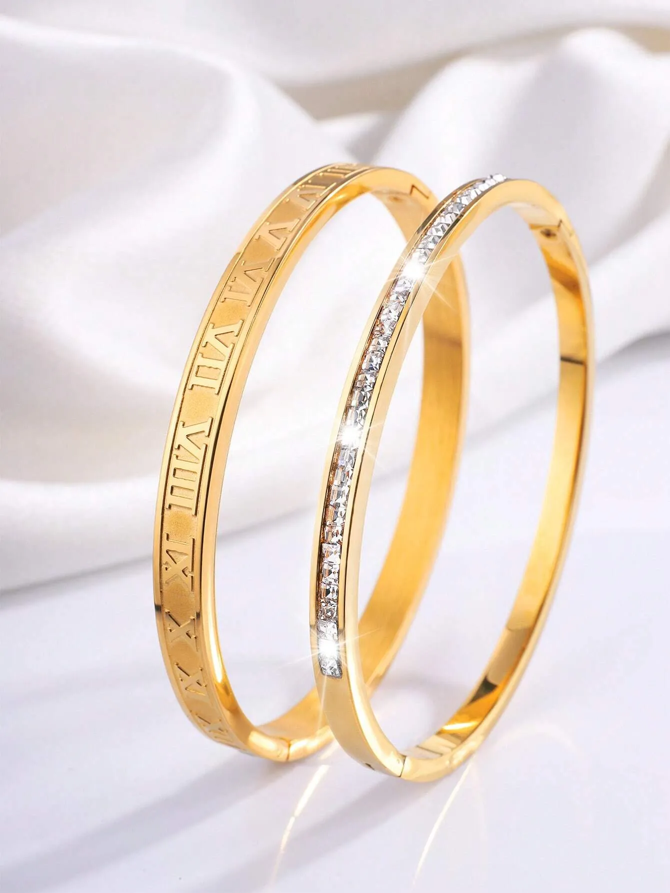 2 Pcs Of Light Luxury Exquisite Personality Design Stainless Steel Love Single Row Drill Bracelet Suitable For Ladies To Wear On Dates