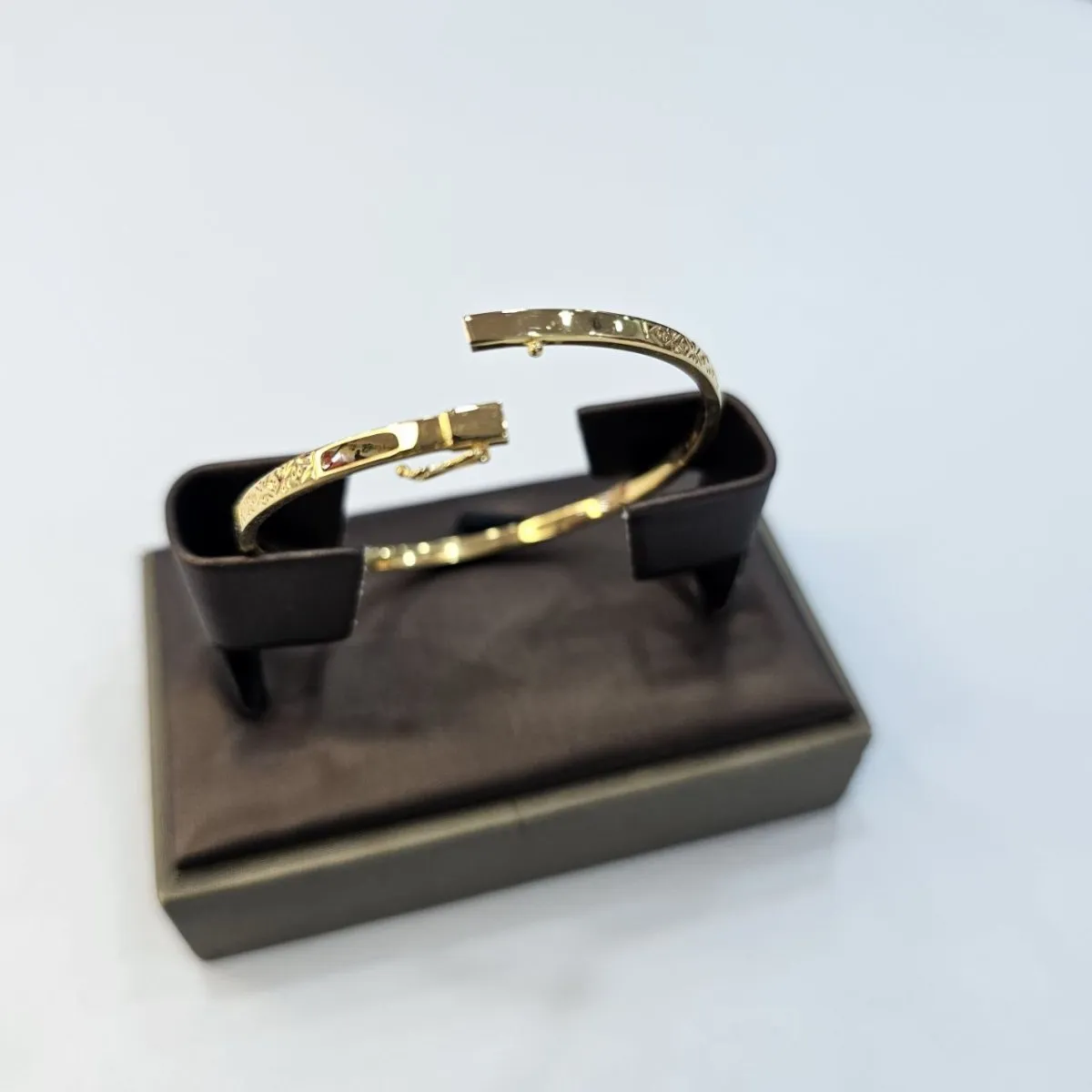 22k / 916 Gold Slim Shiny Bangle by Best Gold Shop