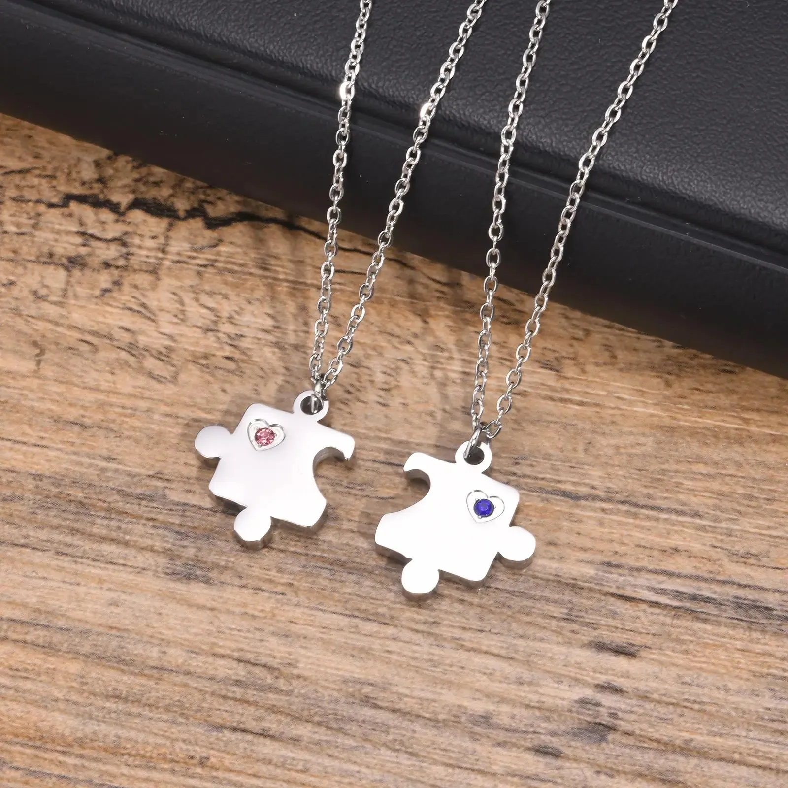 2pcs/Set Puzzle Couple Necklaces for Men Women,Chic Heart Puzzle Pendants