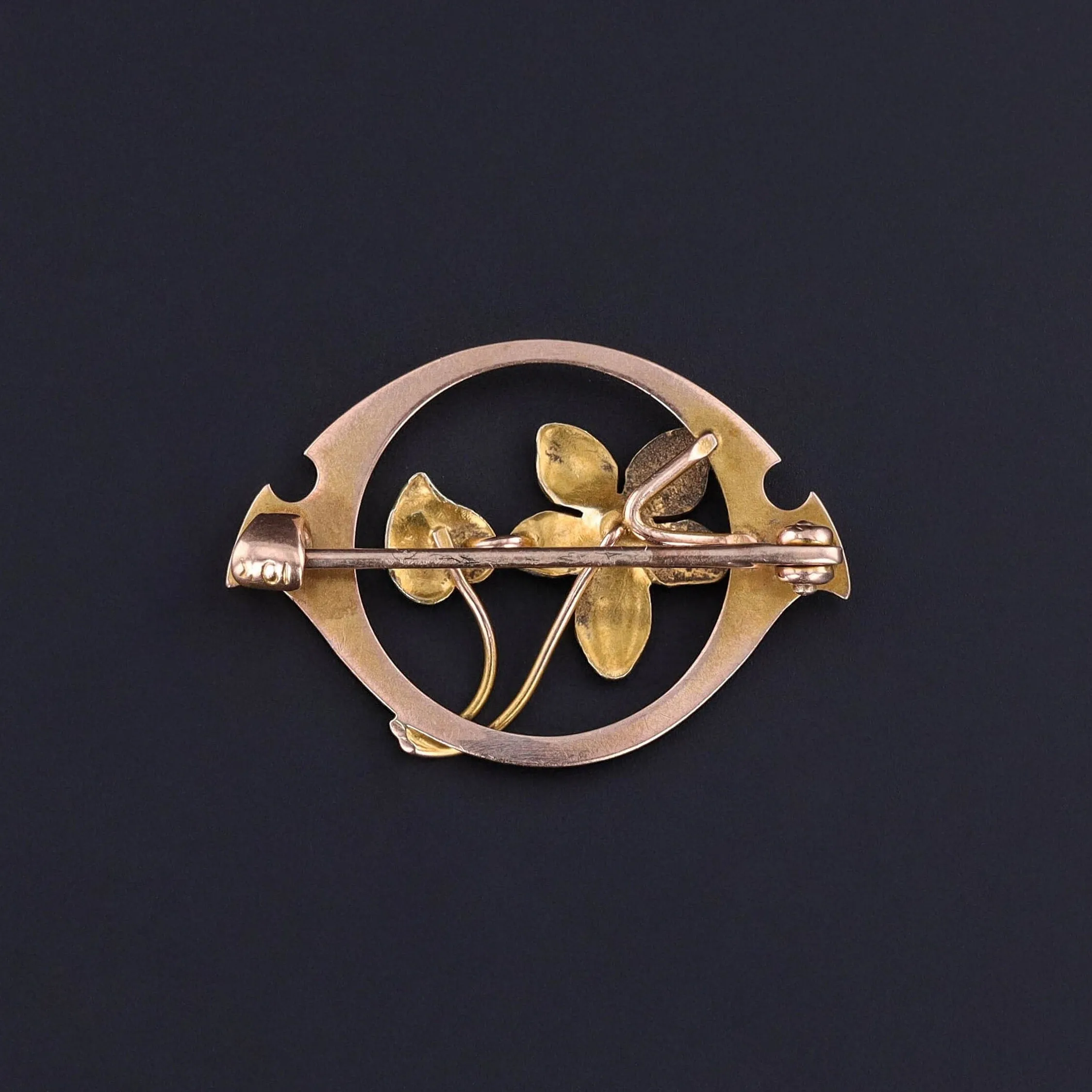 Antique Violet Pin of 10k Gold