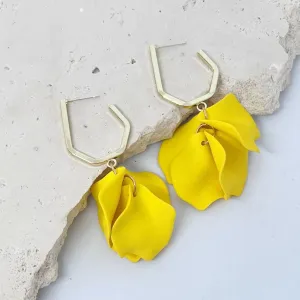 April Petal Earrings (Yellow)