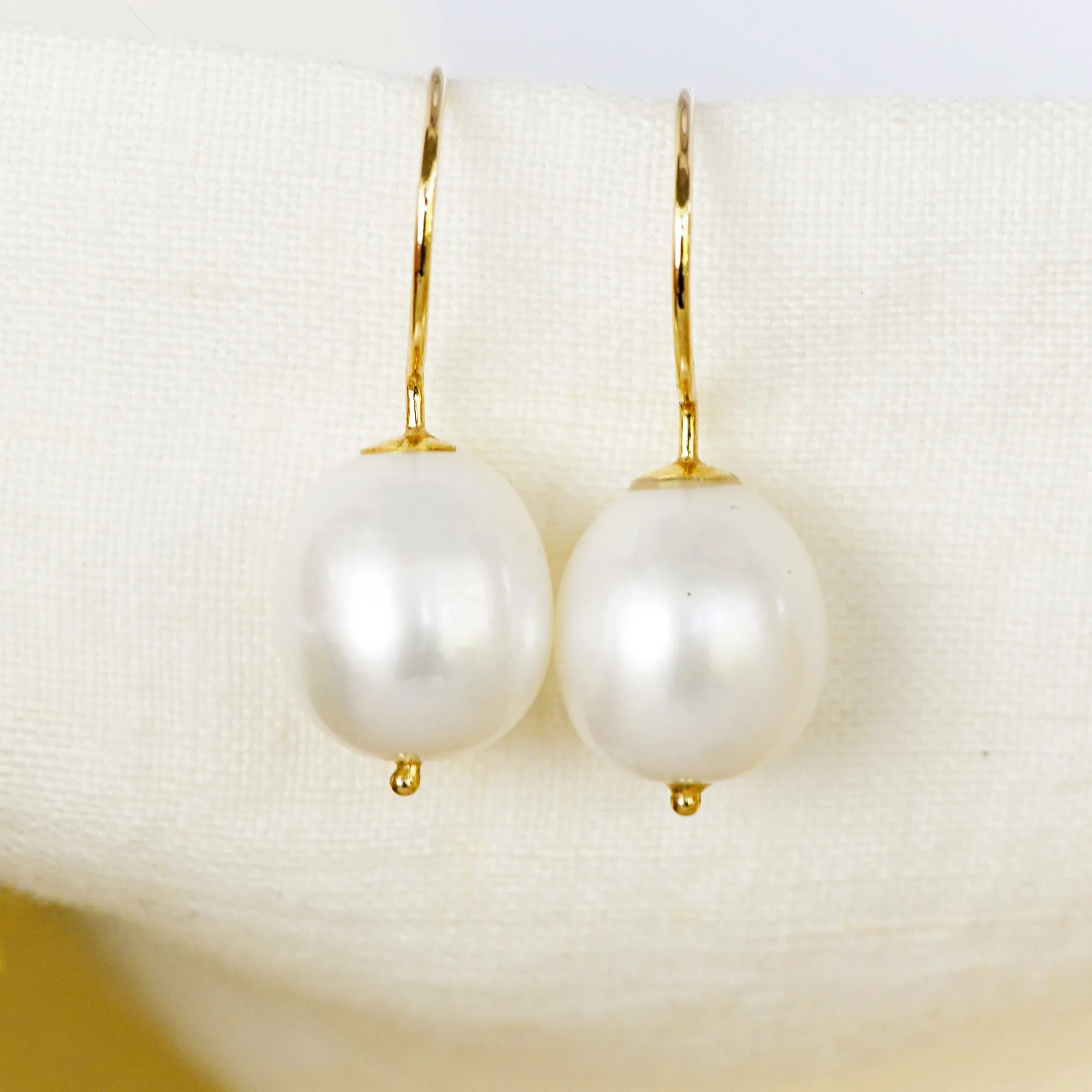 Baroque Pearl Swing Hoops