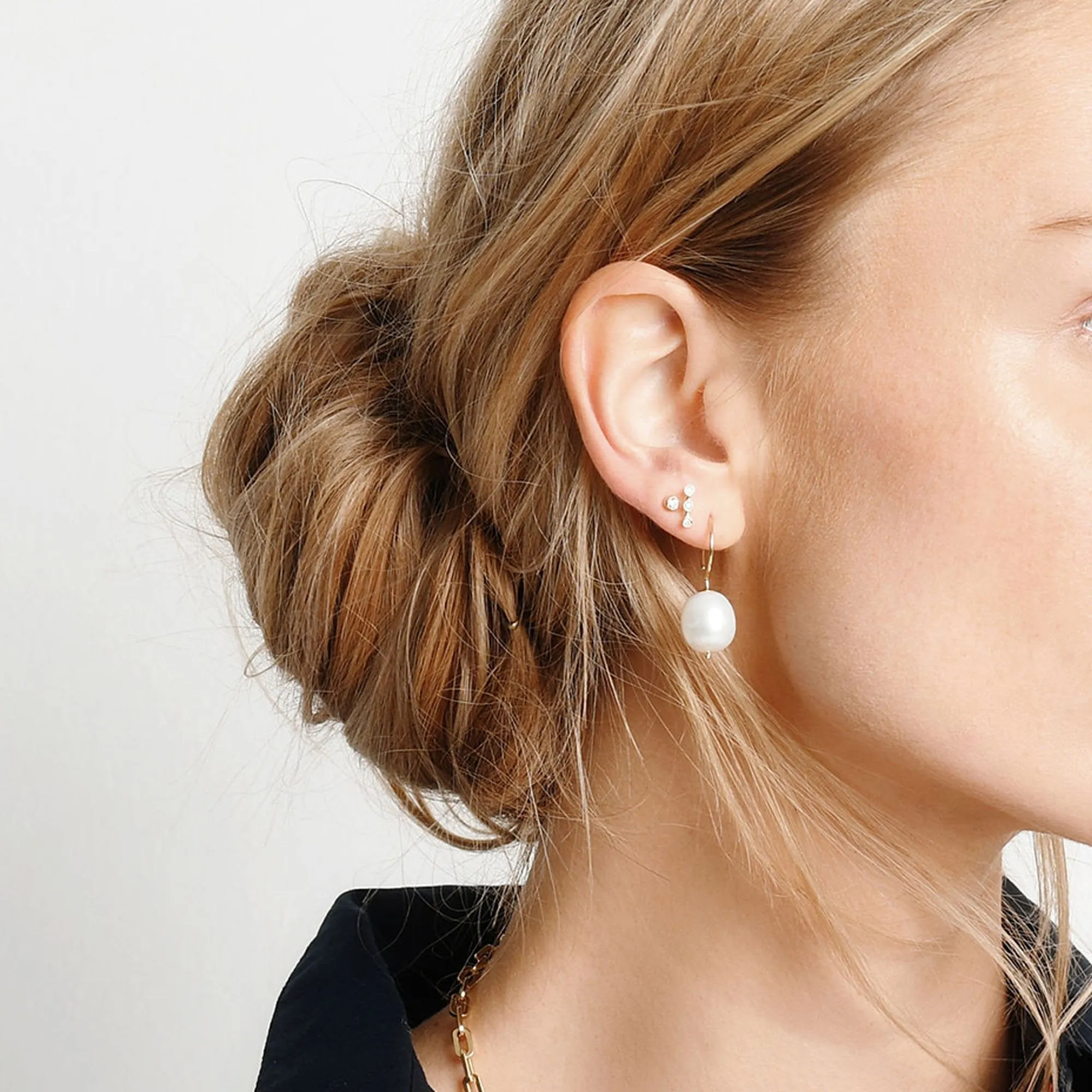 Baroque Pearl Swing Hoops