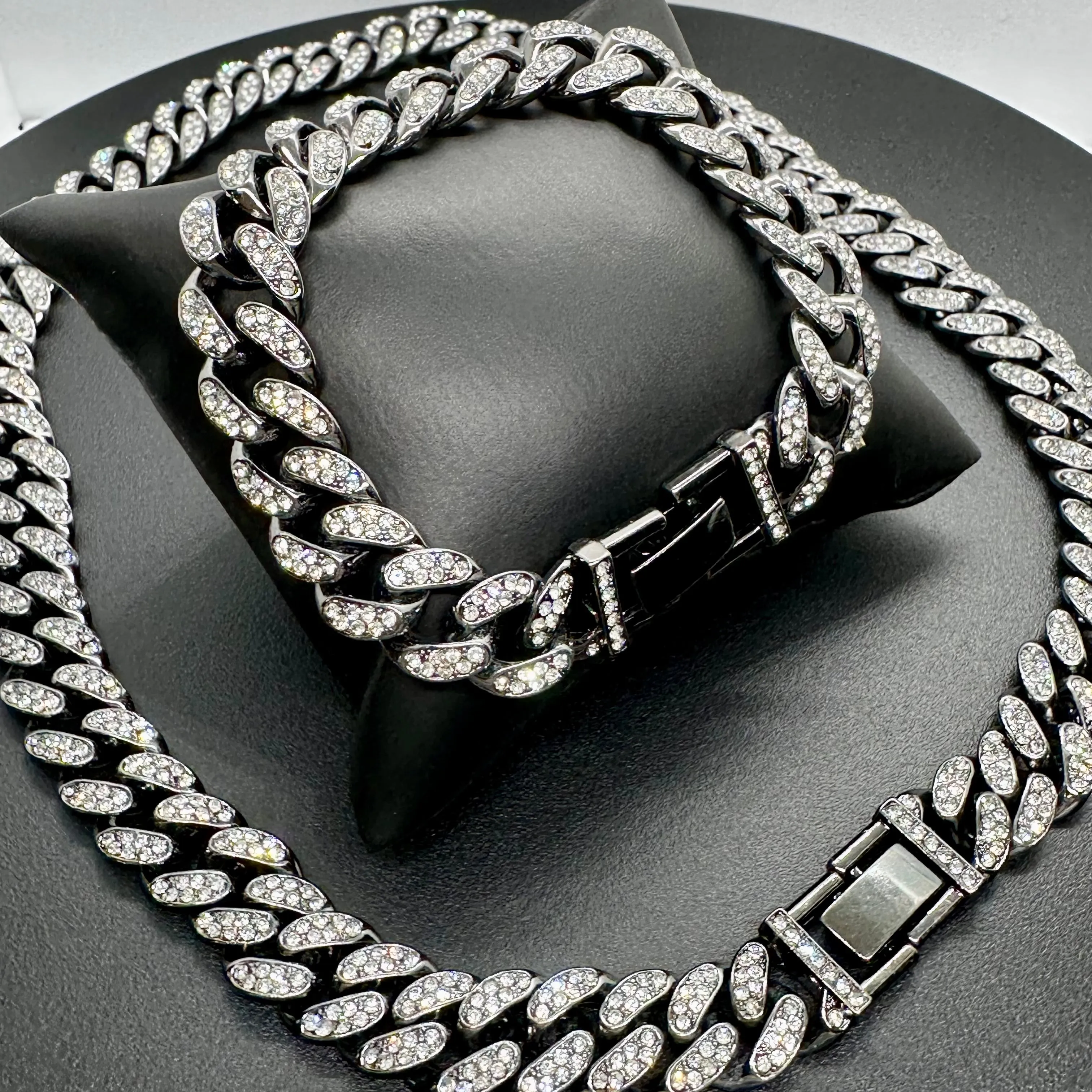 Black Clear Cuban Chain Set 24/8