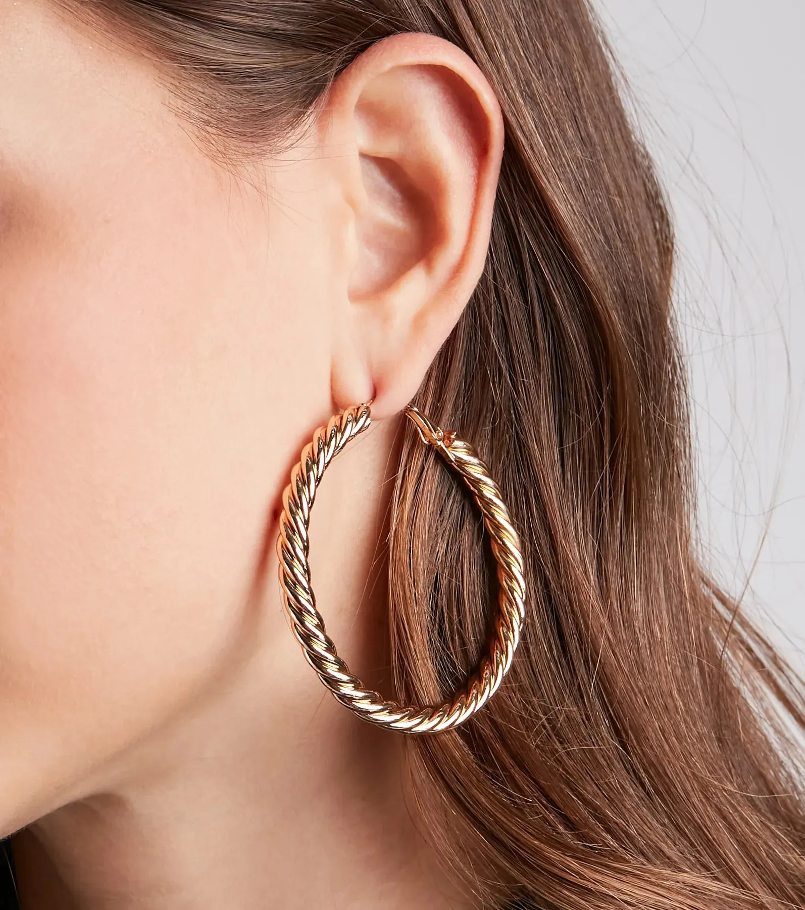 Chic Trendsetter Hoop Earrings Set