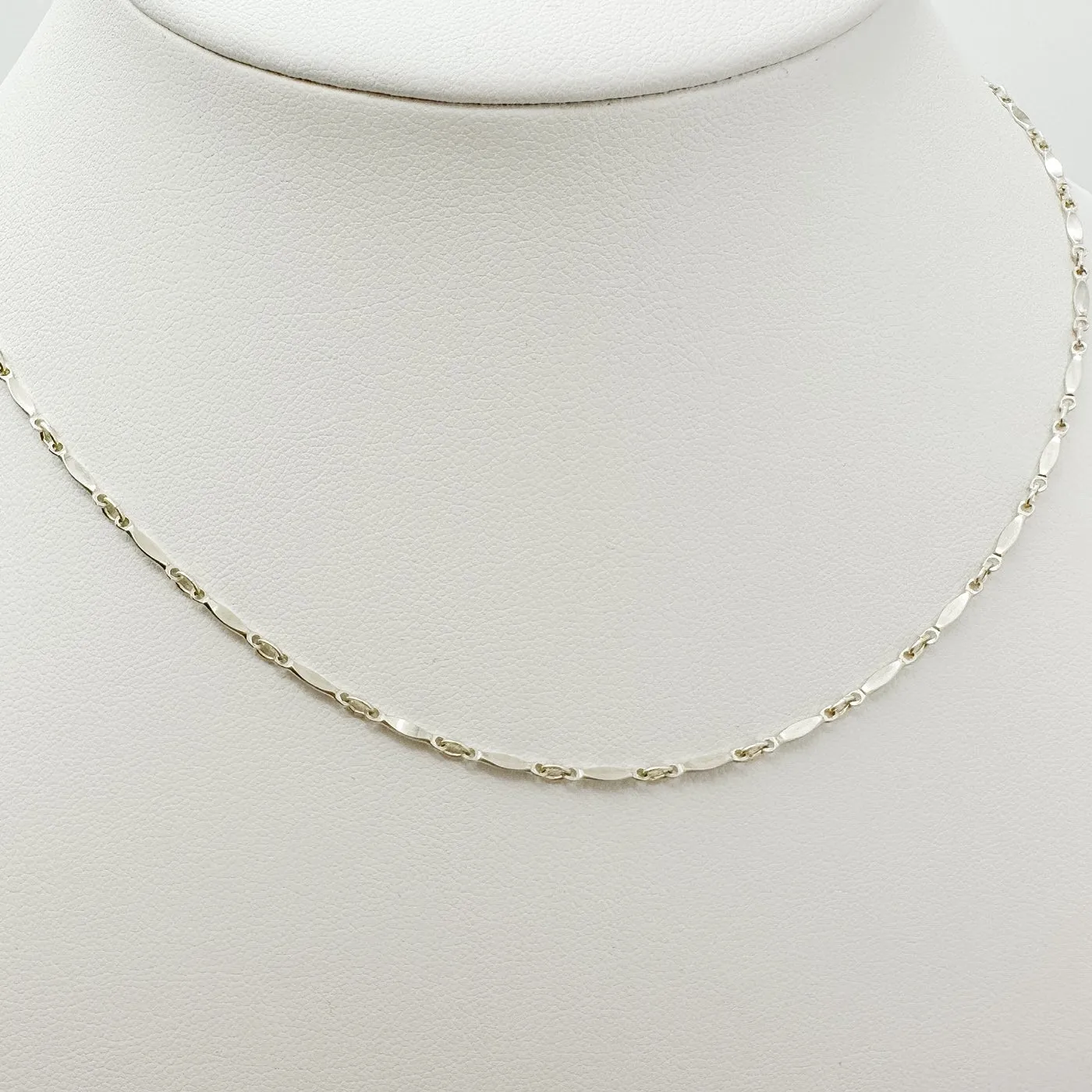 Dapped Bar Chain Necklace