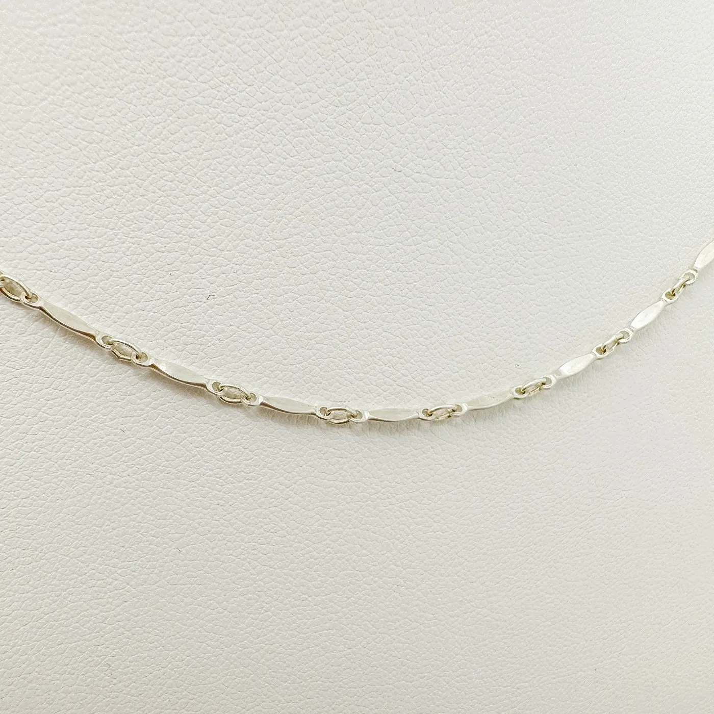 Dapped Bar Chain Necklace