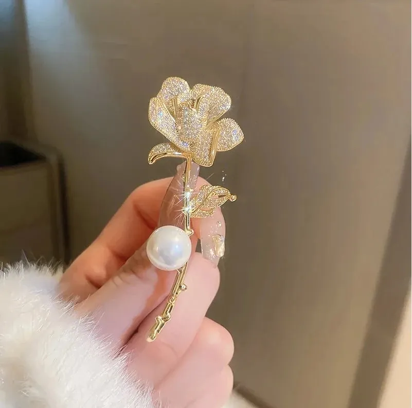 Delicate Green Crystal Lucky Four Leaf Clover Brooches for Women