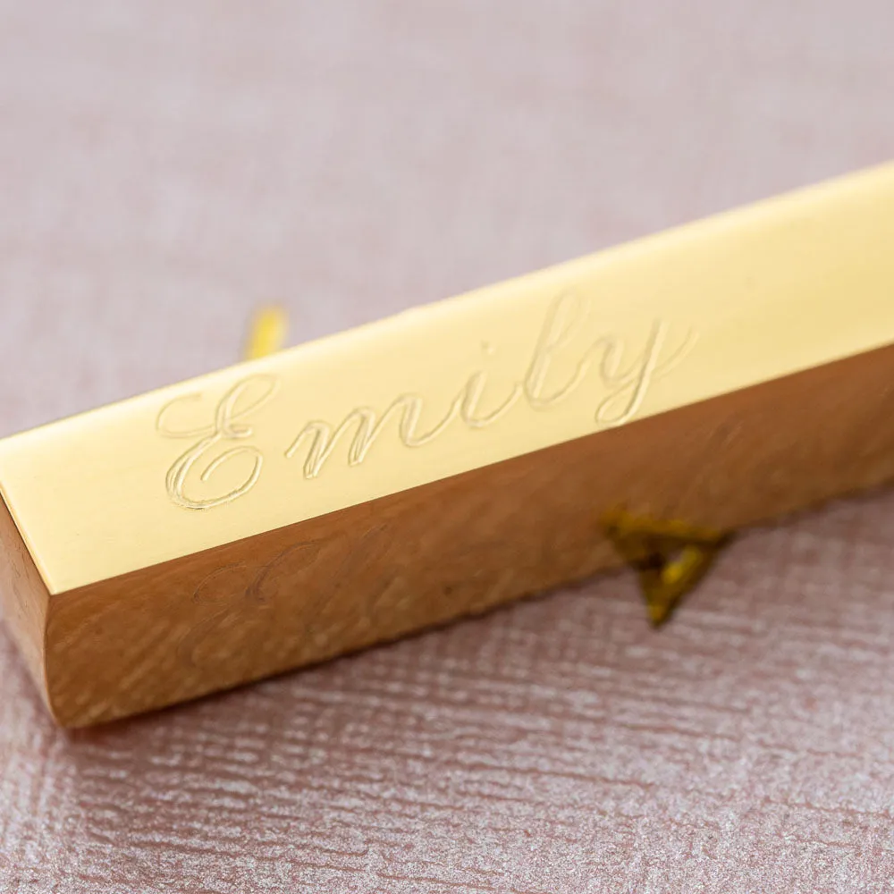 Engraved bar necklace