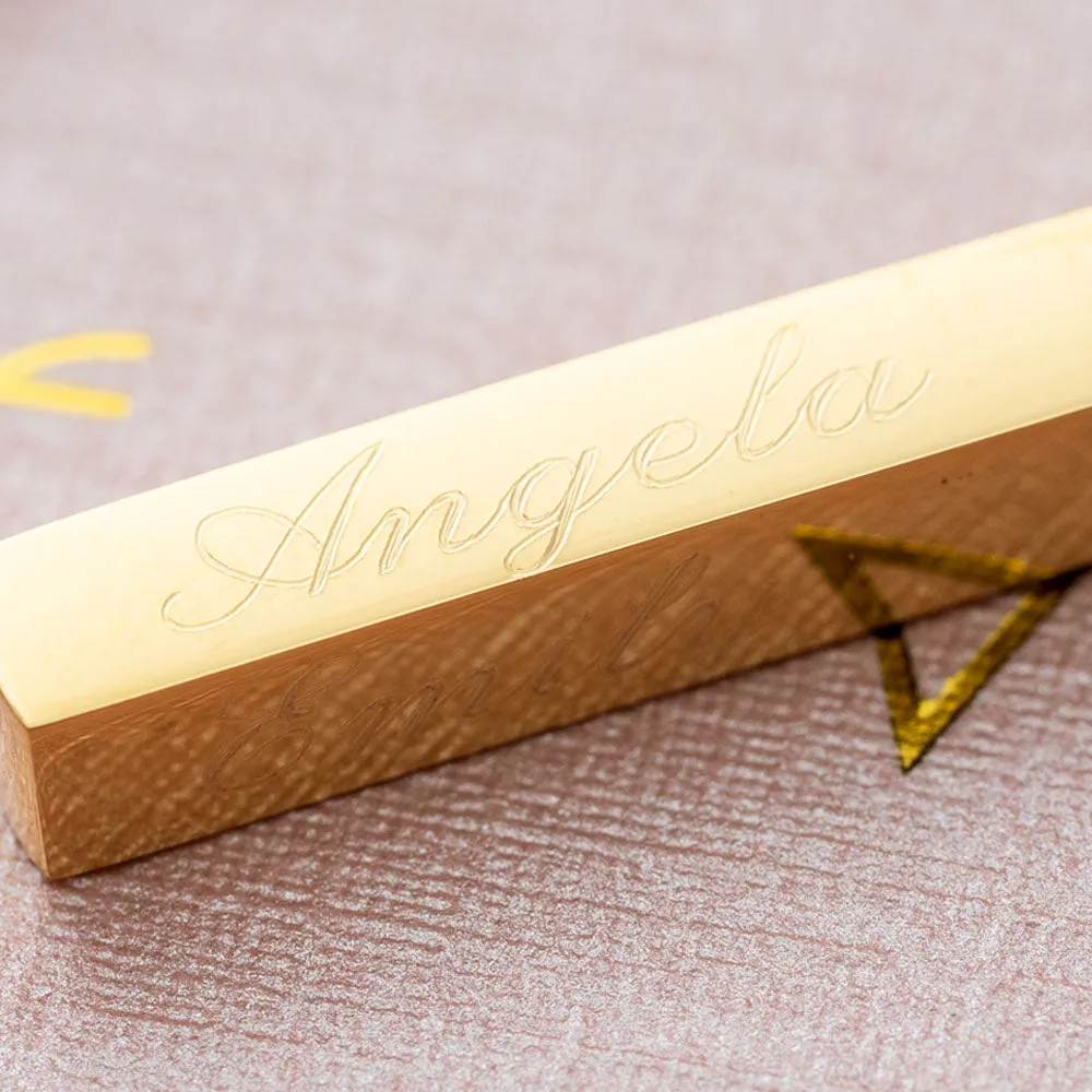 Engraved bar necklace