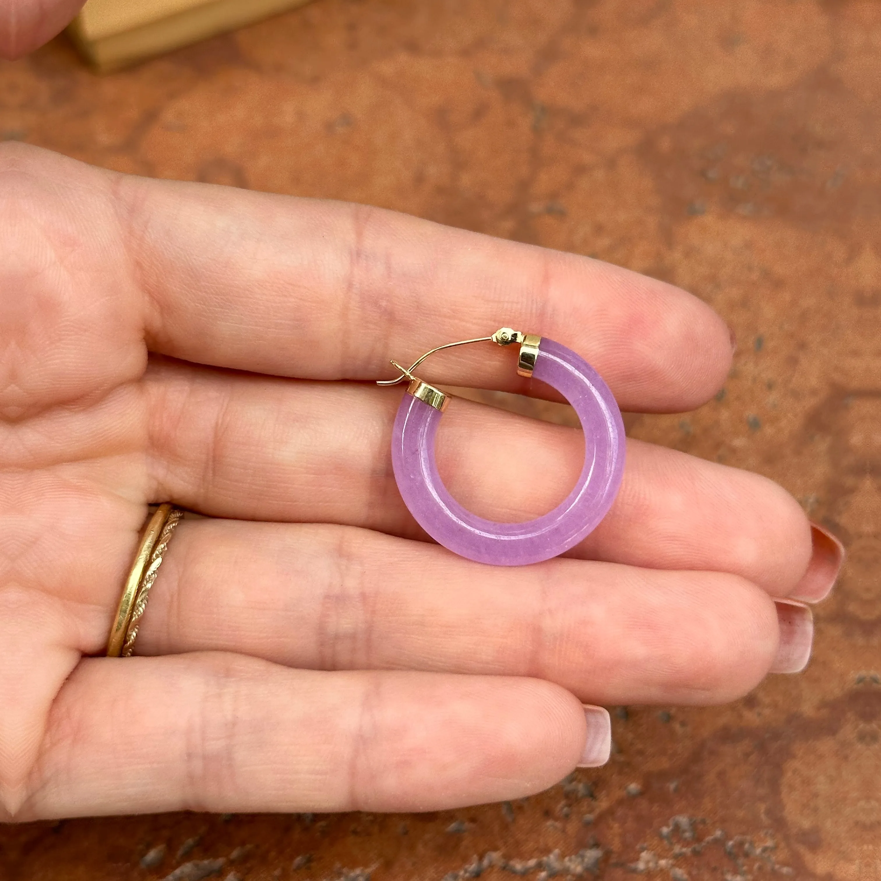 Estate 14KT Yellow Gold Lavender Jade Tube Hoop Earrings