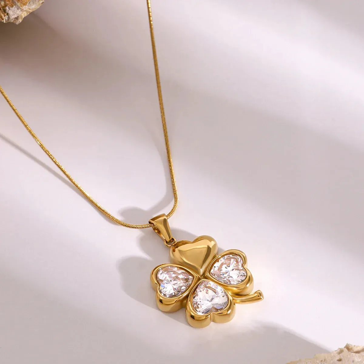 Four-Leaf Clover Heart Zirconia Necklace