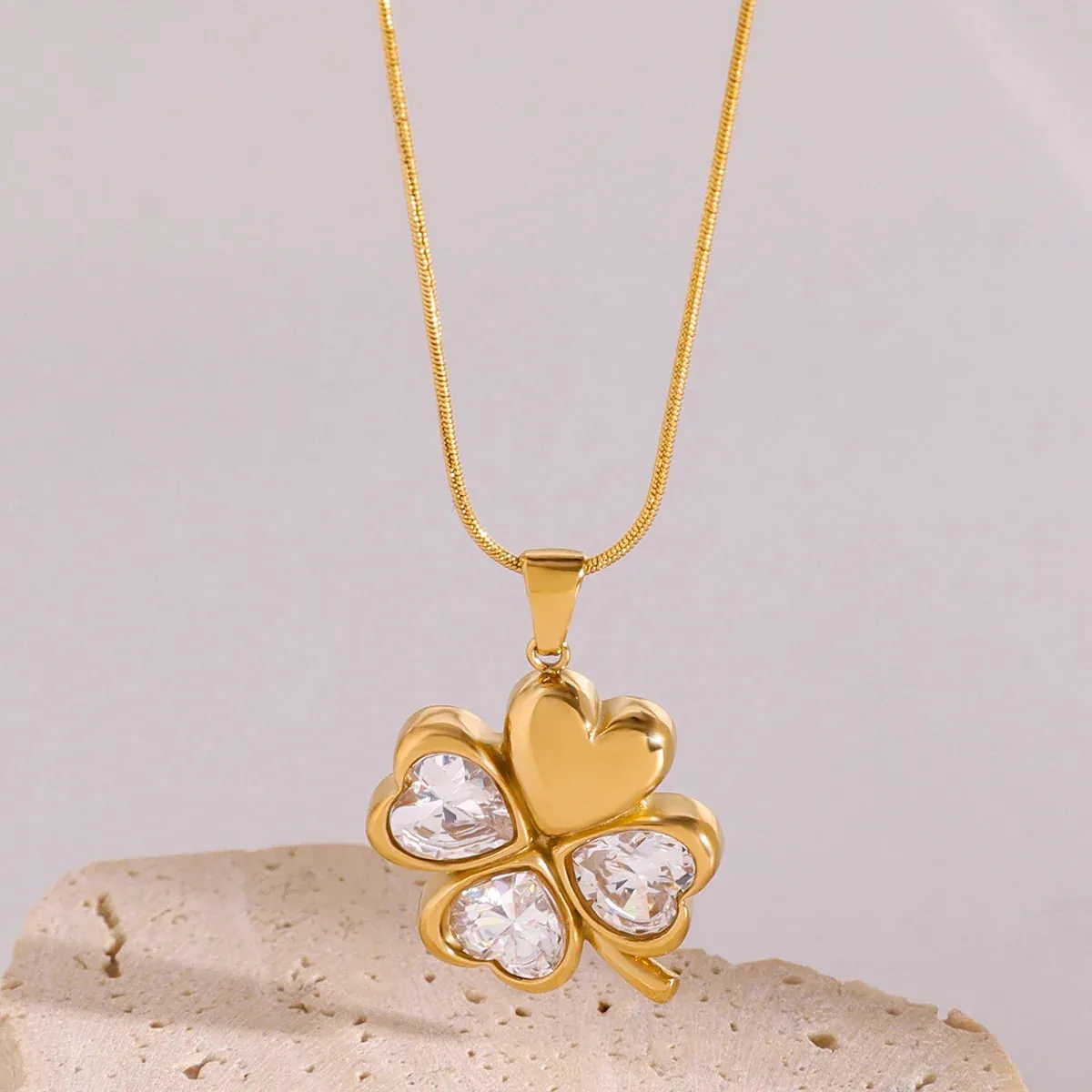 Four-Leaf Clover Heart Zirconia Necklace
