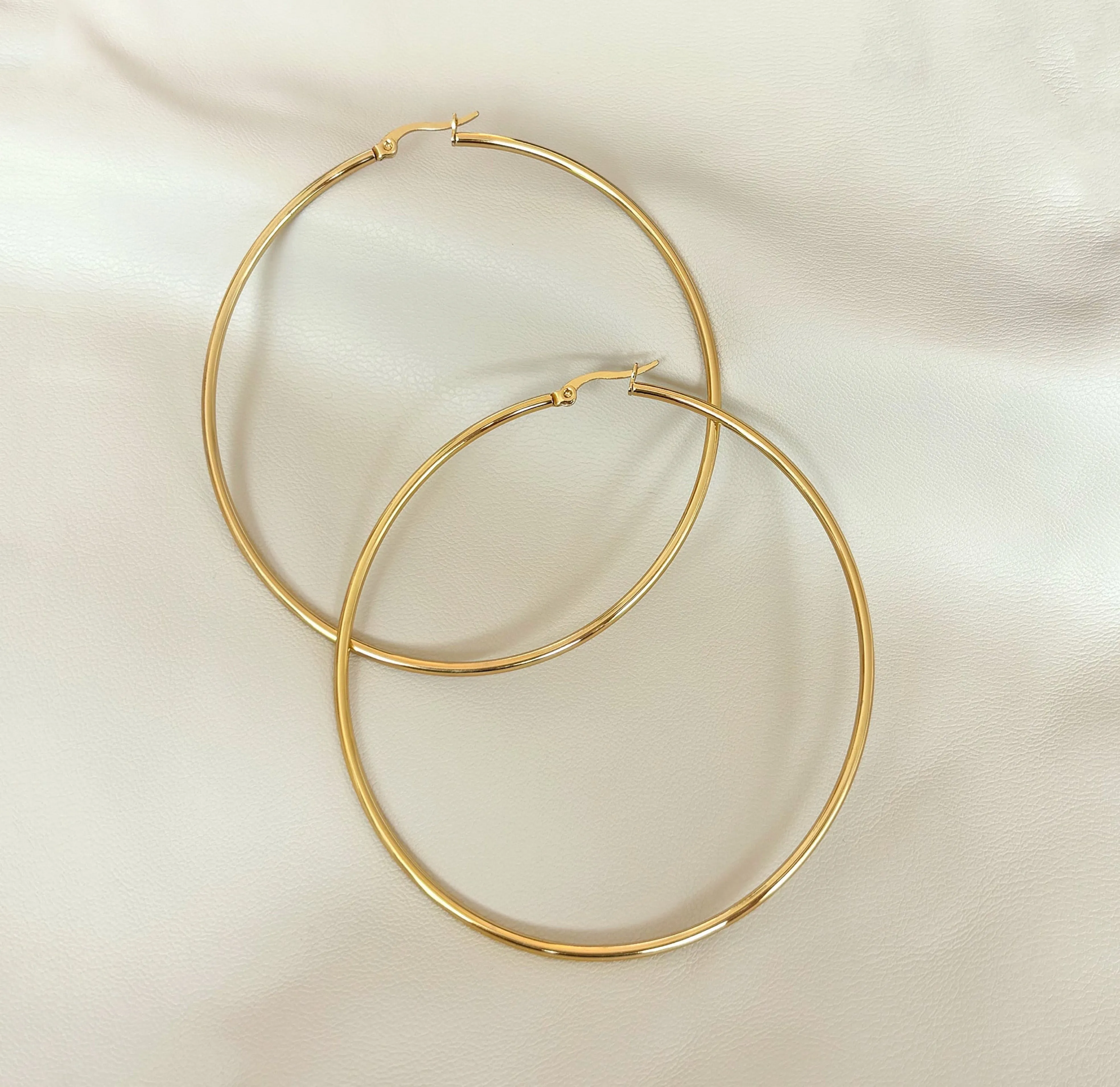 JENNY BIG THIN GOLD HOOP EARRINGS