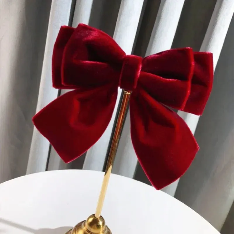 Korean Simple Velvet Bow Tie Brooch Pins Bowknot Cravat Female College Style Shirt Collar Luxulry Brooches for Women Jewelry