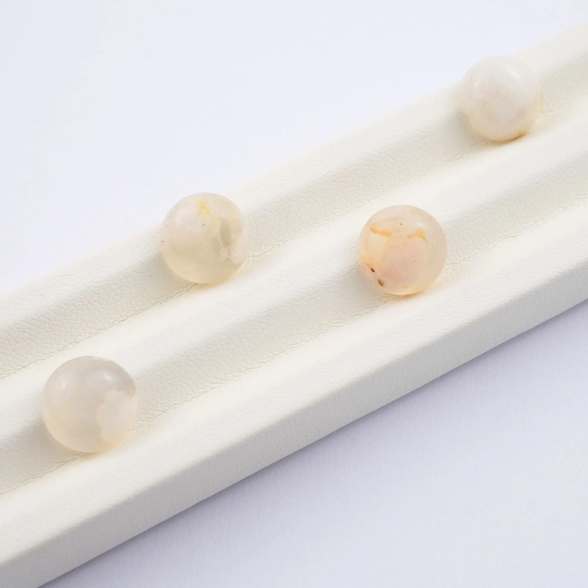 Mangano Calcite - Round Cabochon