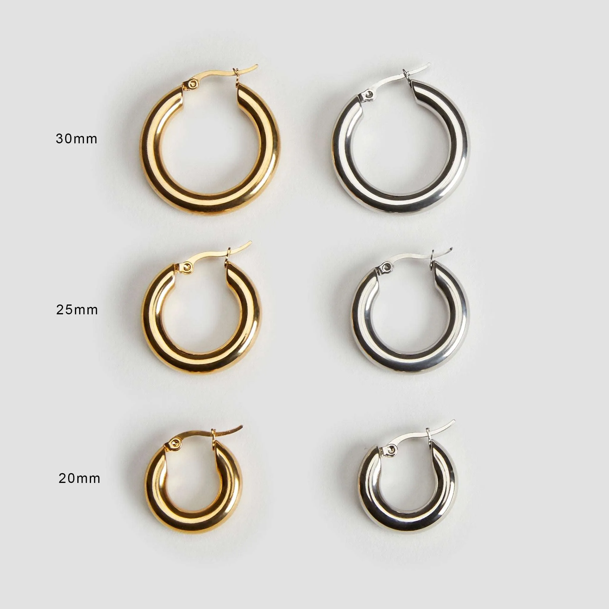 Medium 18k Gold Hoop Earrings (25 mm)