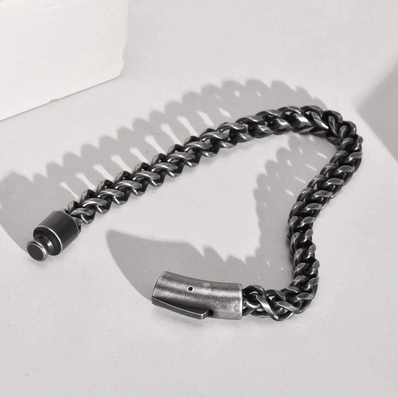 Men's Antique Silver Color  Franco Chain Bracelet