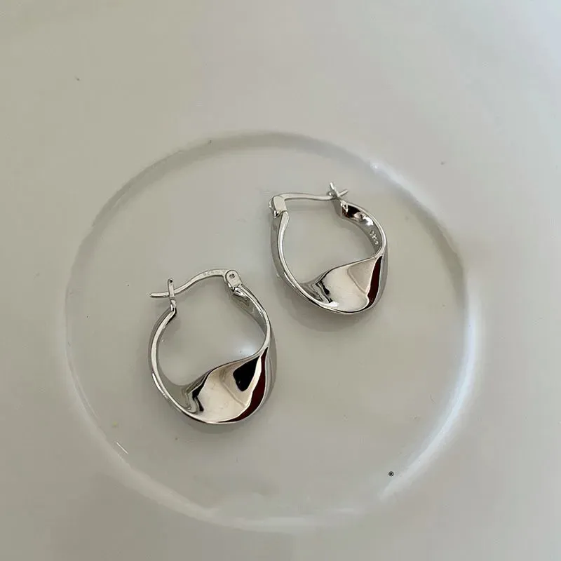 Minimal Flattened Irregular Hoop Earrings