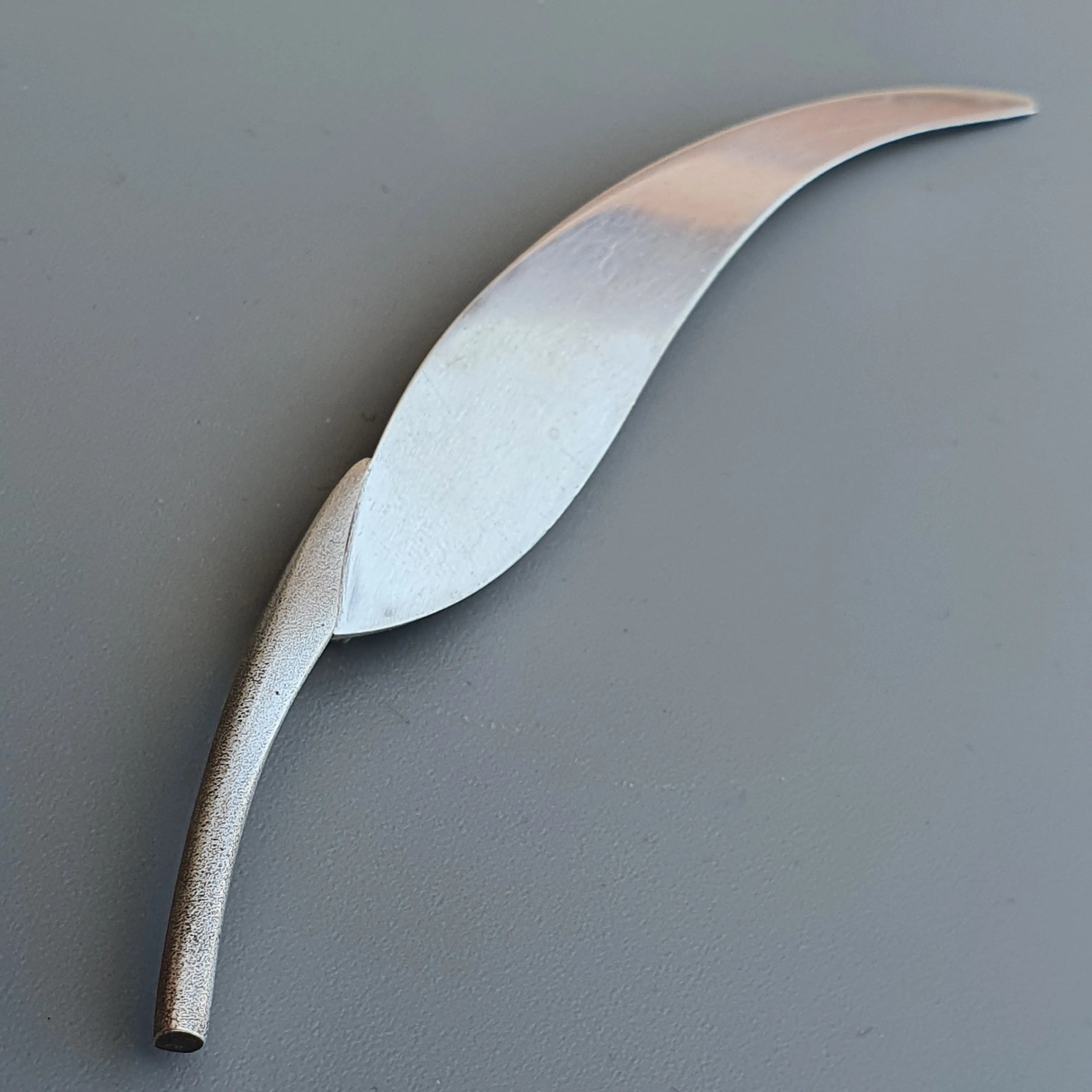 Minimalist 1990s Sterling Silver Leaf Brooch by Finnish Kaunis Koru 1997