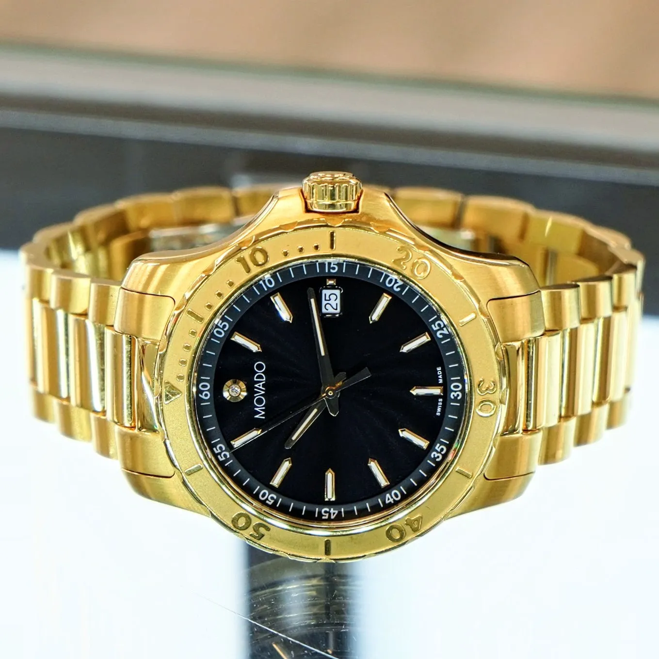 MOVADO Series 800 Active Sport Diver Watch 14.1.36.1549 ALL Gold-Tone S.S.