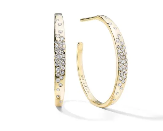 Stardust Crinkle Hoop Earring in 18K Gold with Diamonds