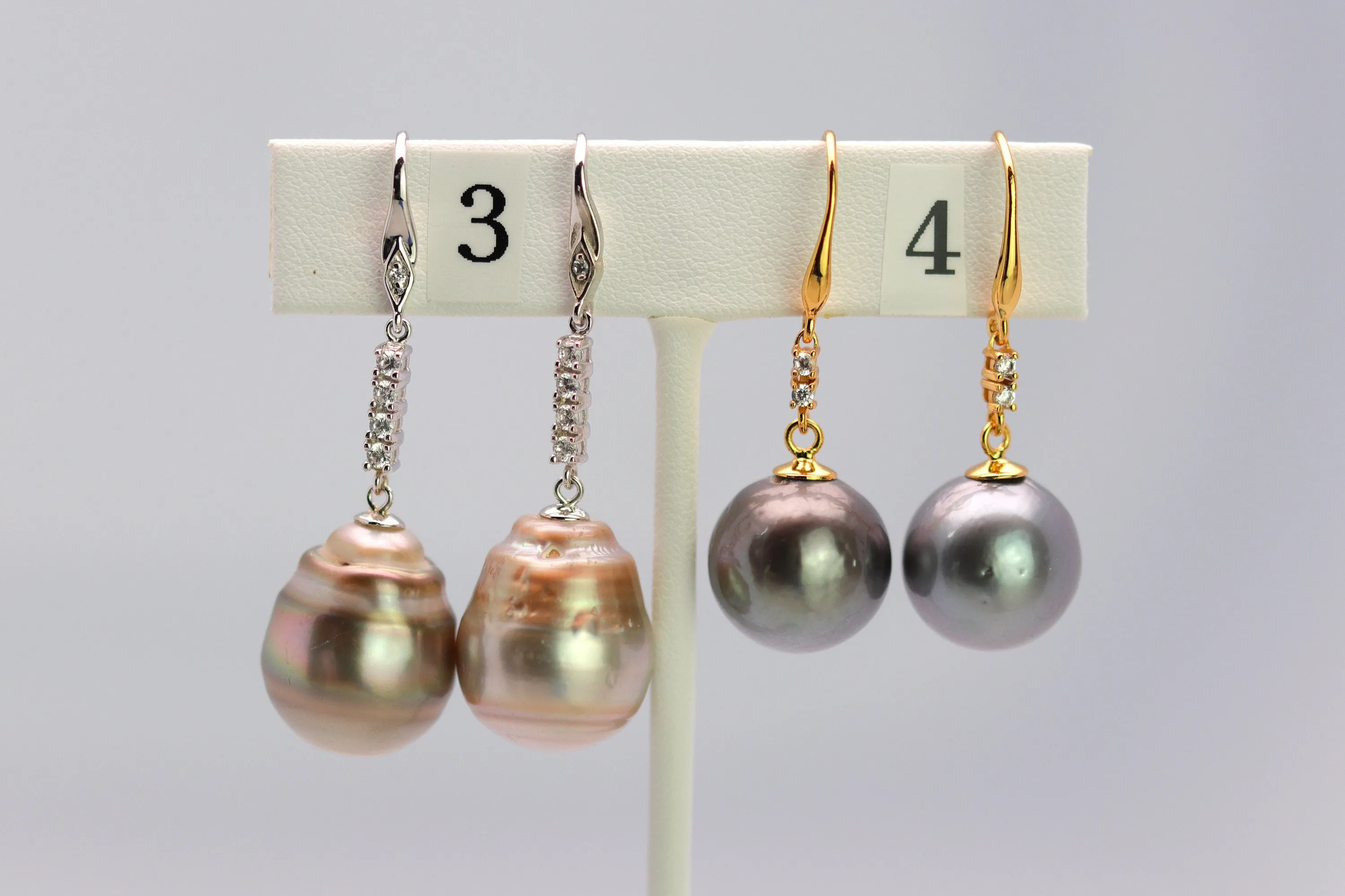 Tahitian Dangle Drop Pearl Earrings in 925 Sterling Silver (SHE008)