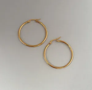 THIN GOLD HOOP EARRINGS - SAMPLE