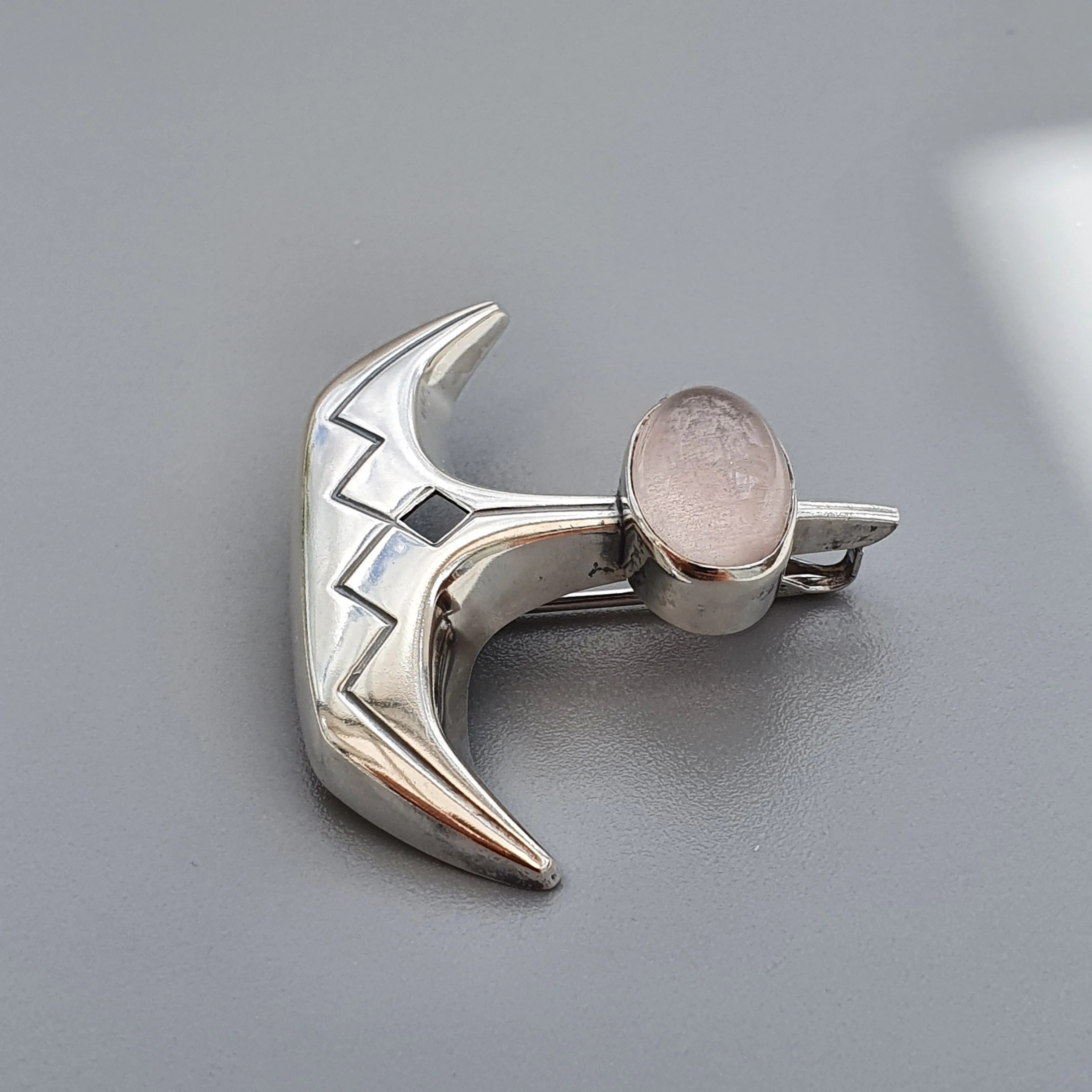 Vintage 1960s Modernist Silver & Rose Quartz Vintage Brooch by Elis Kauppi Kupittaan Kulta
